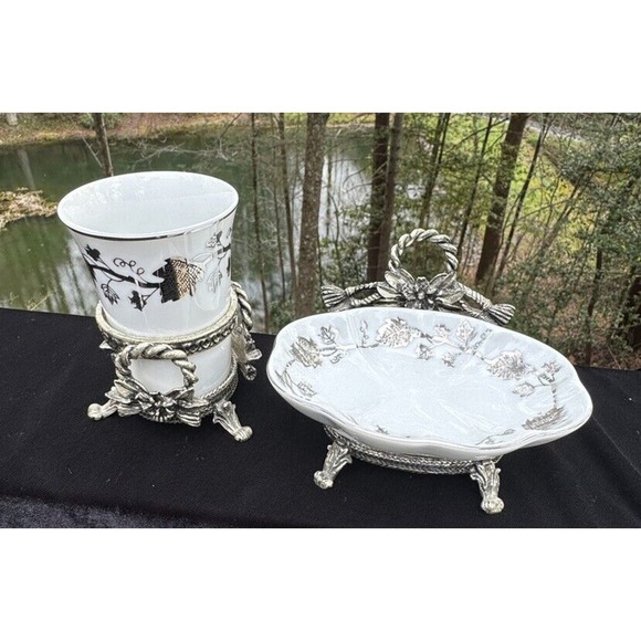 Vintage Stylebuilt Silver Tumbler And Soap Dish Set Ivy Leaves Pattern Heavy!! - Picture 1 of 12